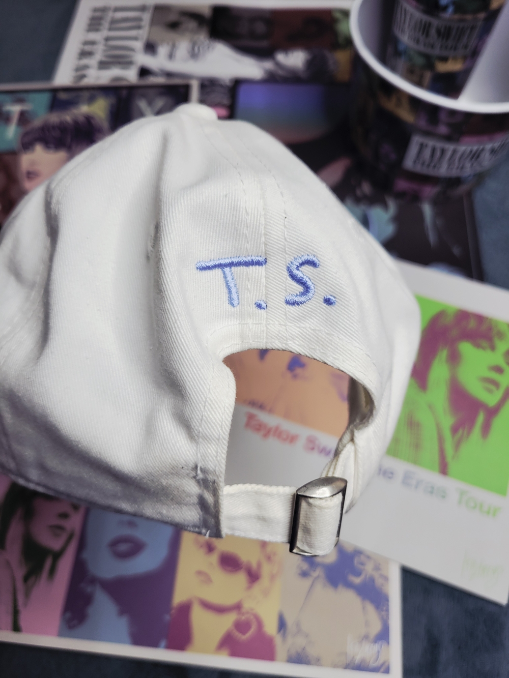 Taylor Swift The Eras Tour VIP Merch Bundle - Clear Bag w/ Authentic Confetti, 1 - Picture 4 of 7